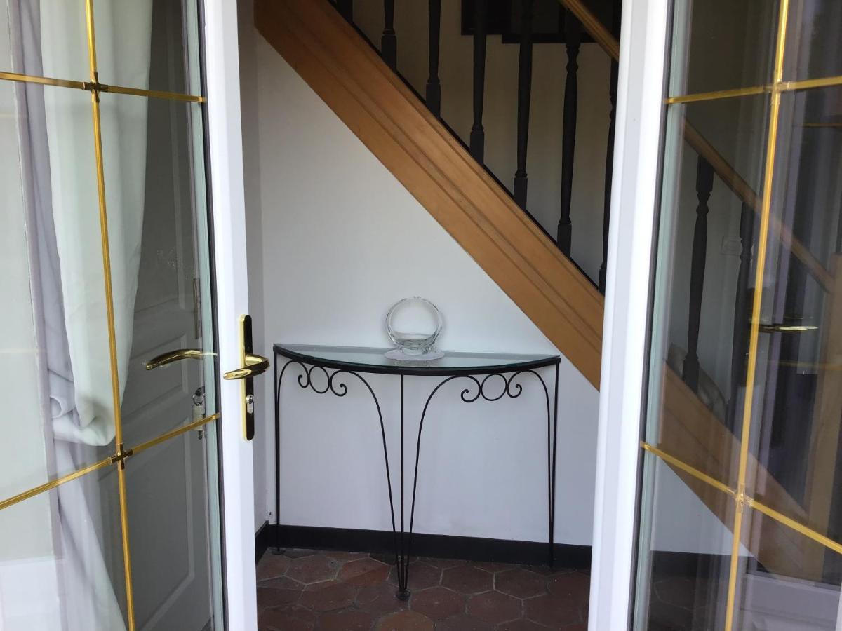 La Meuniere Villa Jouy  Eksteriør billede