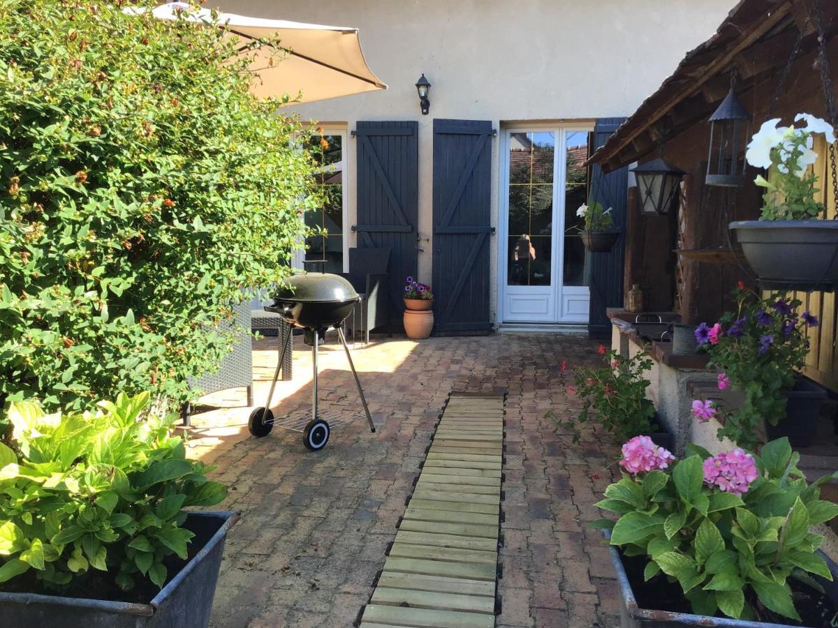 La Meuniere Villa Jouy  Eksteriør billede